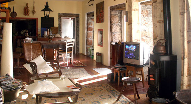 casa Lugarinho interior view to the kitchen